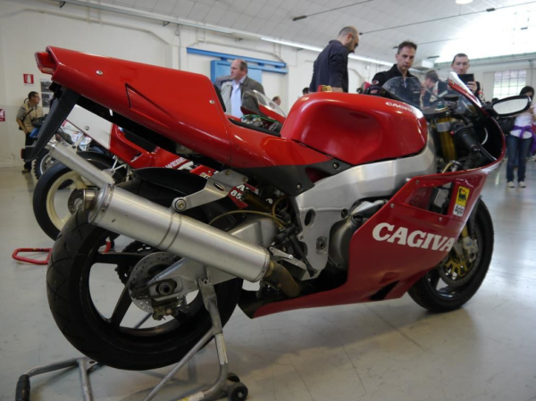 cagiva-ferrari-f4-4