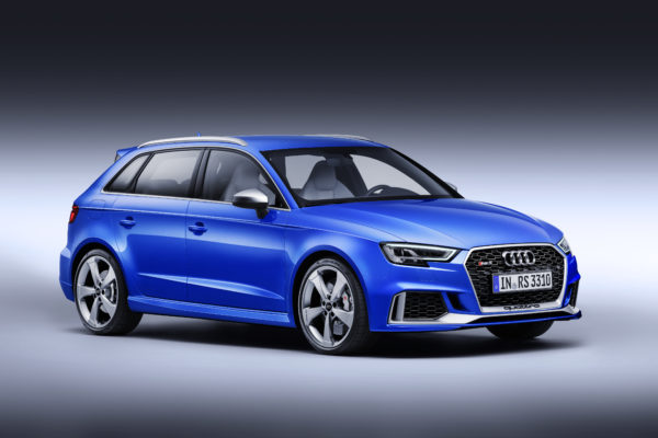Static photo, Colour: Ara Blue