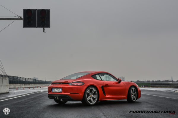 porsche-pista-56