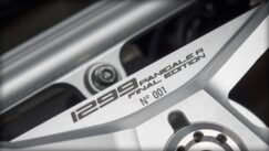 panigale_final-edition_2018_studio_fe_z10_gallery_1920x1080-mediagallery_output_image_1920x1080
