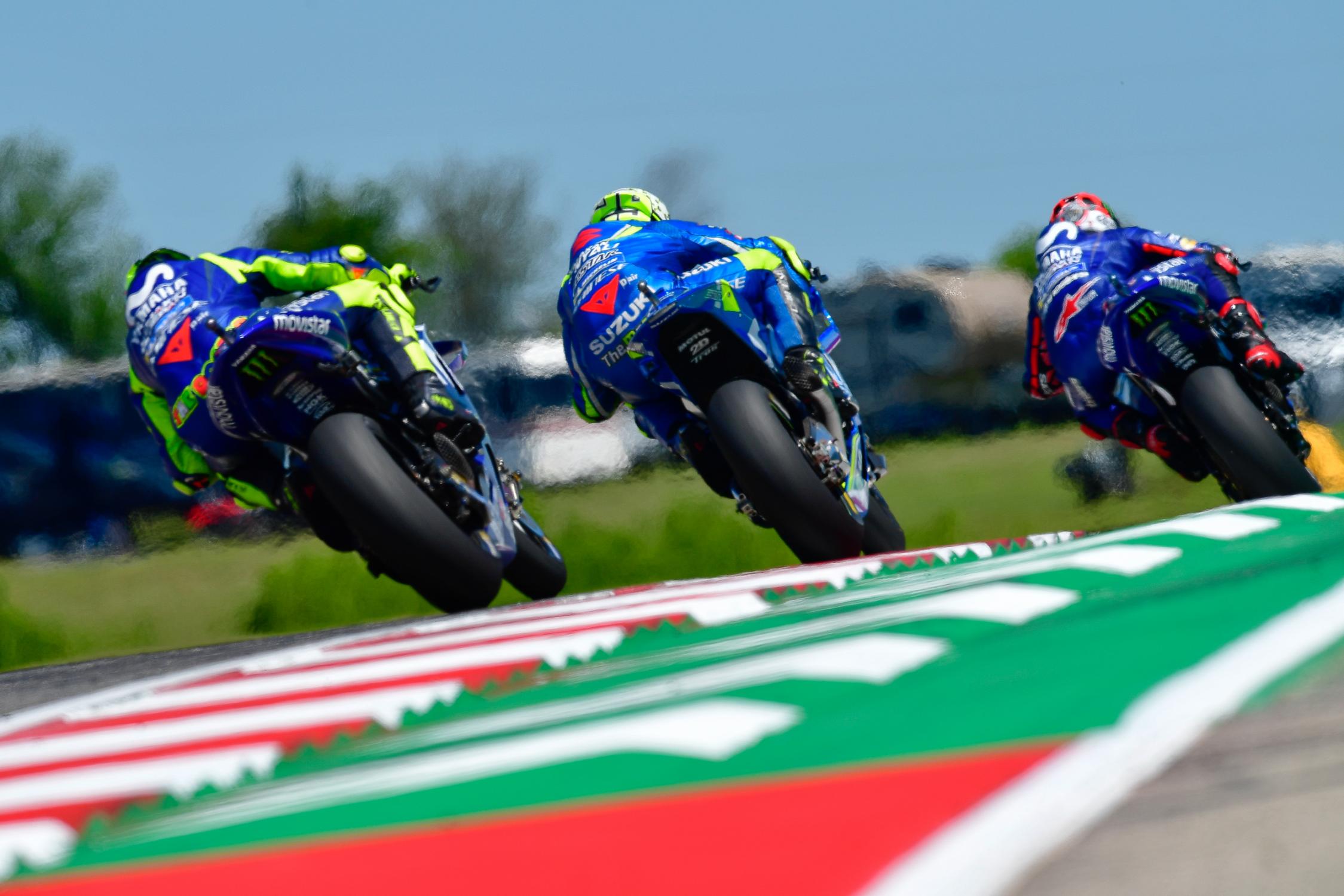 25-maverick-vinales-esp-29-andrea-iannone-ita-46-valentino-rossi-ita_ds52550-gallery_full_top_fullscreen