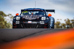 EBM, Porsche 911 GT3 R (912): Dirk Werner, Dennis Olsen, Matt Campbell