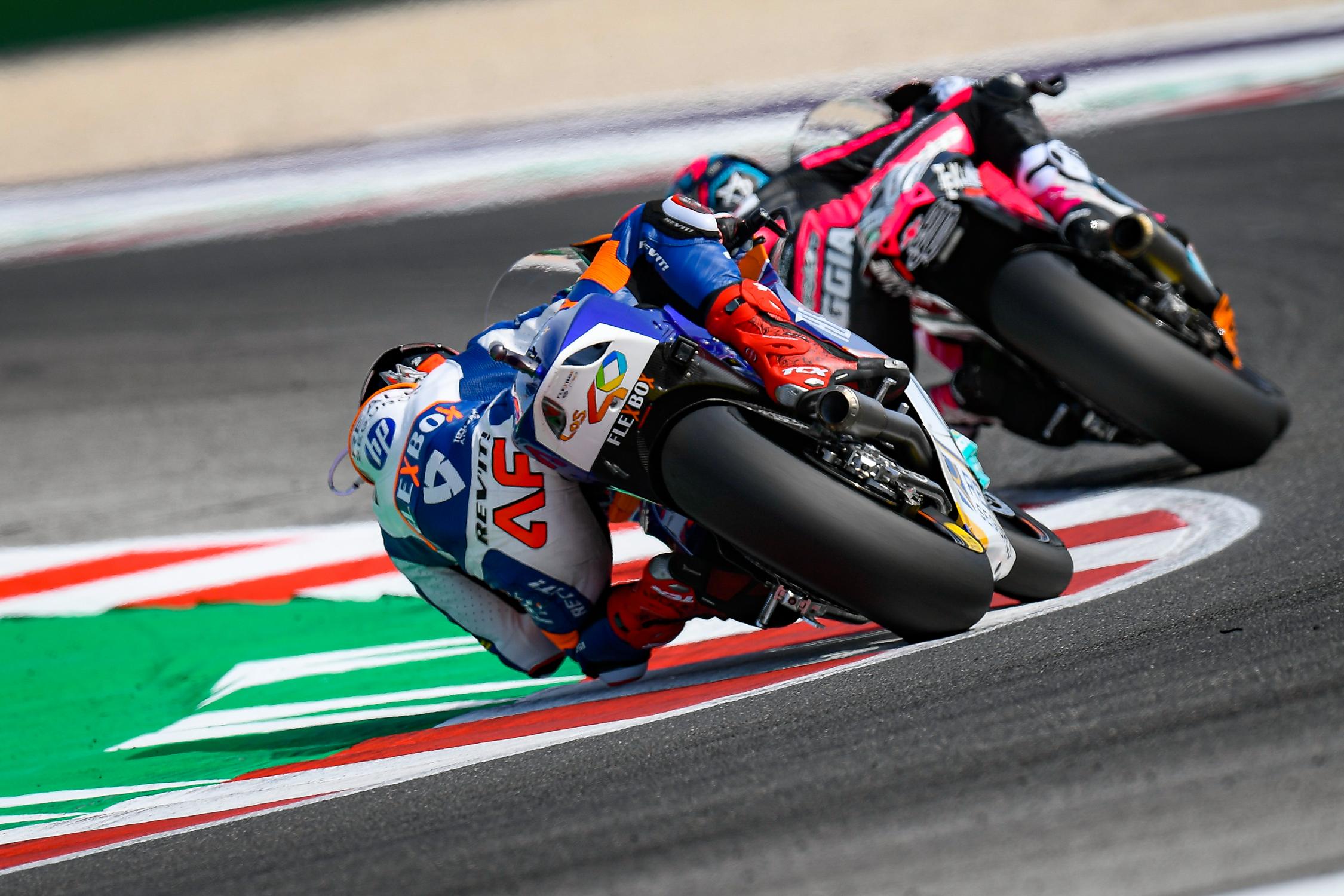 40-augusto-fernandez_dsc8300-gallery_full_top_fullscreen