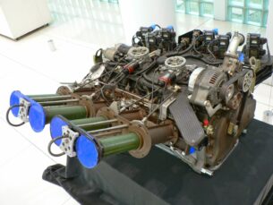mazda_r26b_01