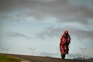 01-francesco-bagnaia__ds_2086.gallery_full_top_fullscreen