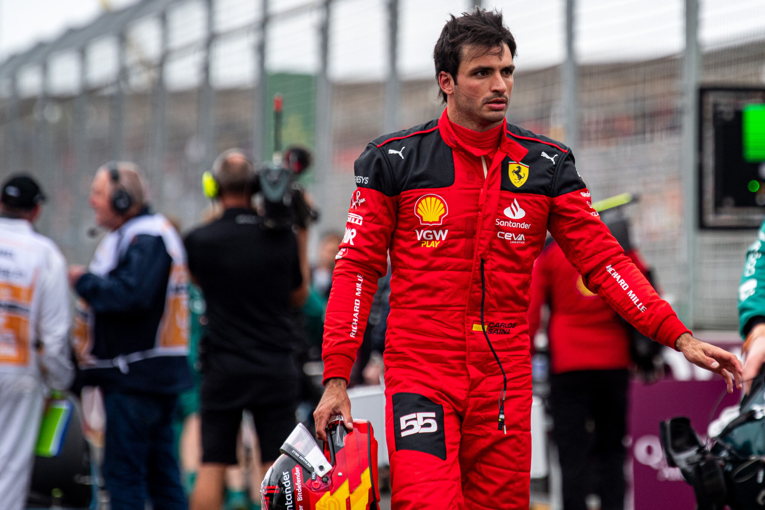 penalità sainz fia