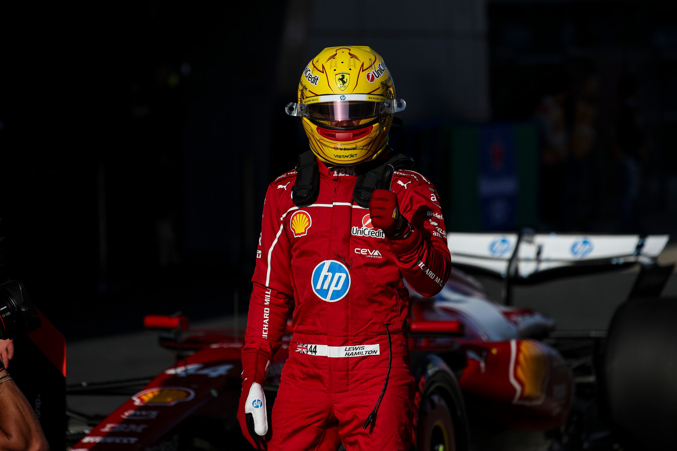 sprint race hamilton ferrari
