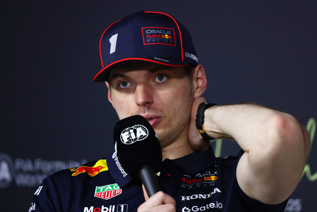 Leclerc Verstappen podio Jeddah
